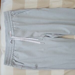 Lululemon Soft Jersey Tapered Pant Size XS Gray